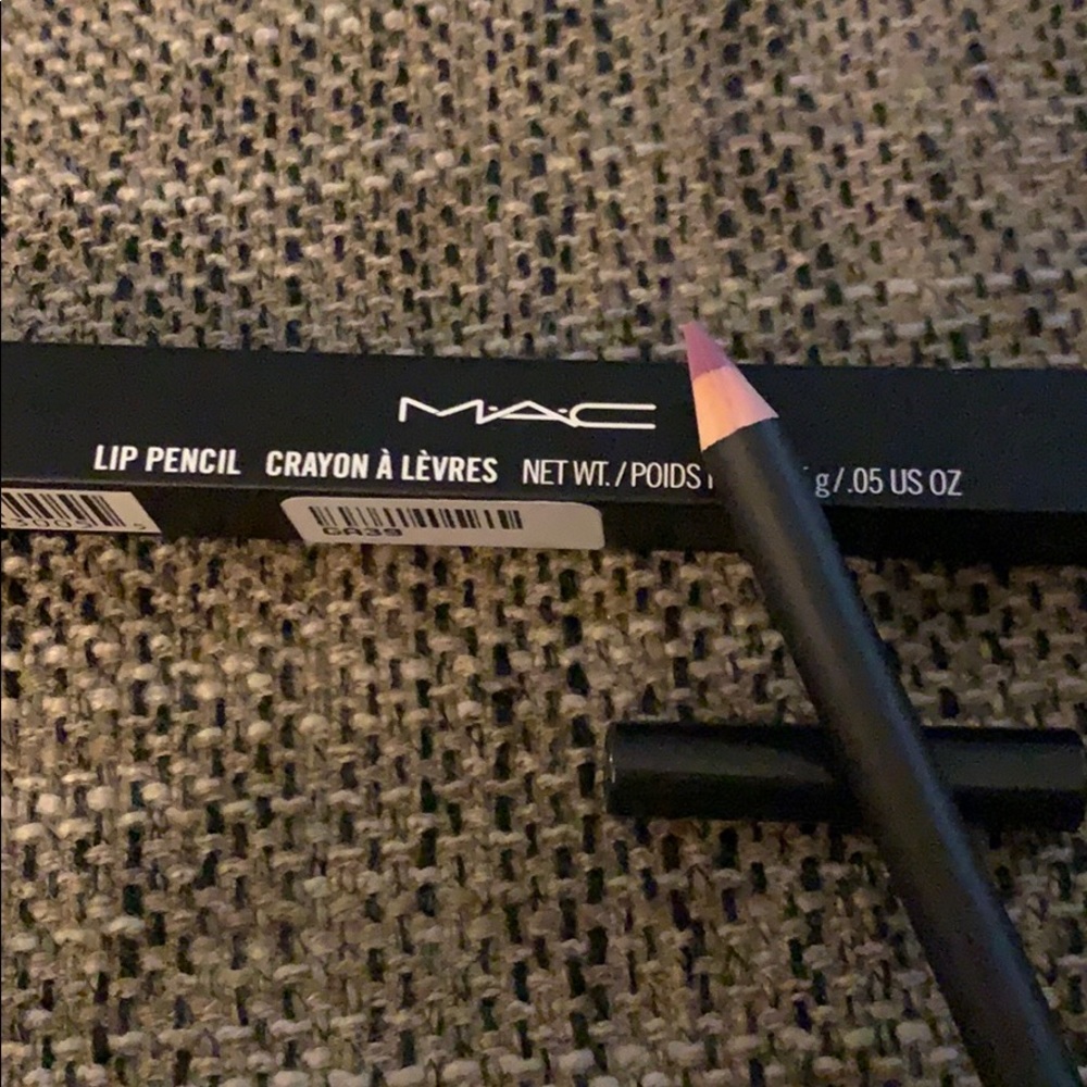 MAC Cosmetics lip pencil magenta NWT - Picture 3 of 6